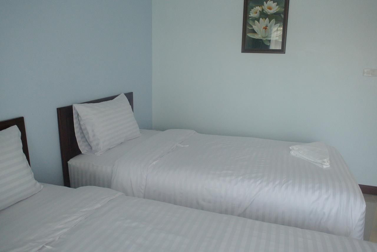 Hotel Baan Duangkamol Phitsanulok Esterno foto