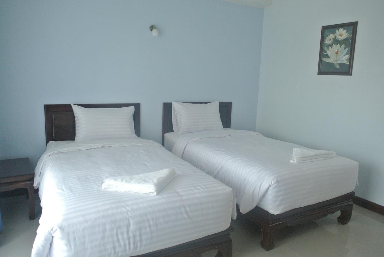 Hotel Baan Duangkamol Phitsanulok Esterno foto