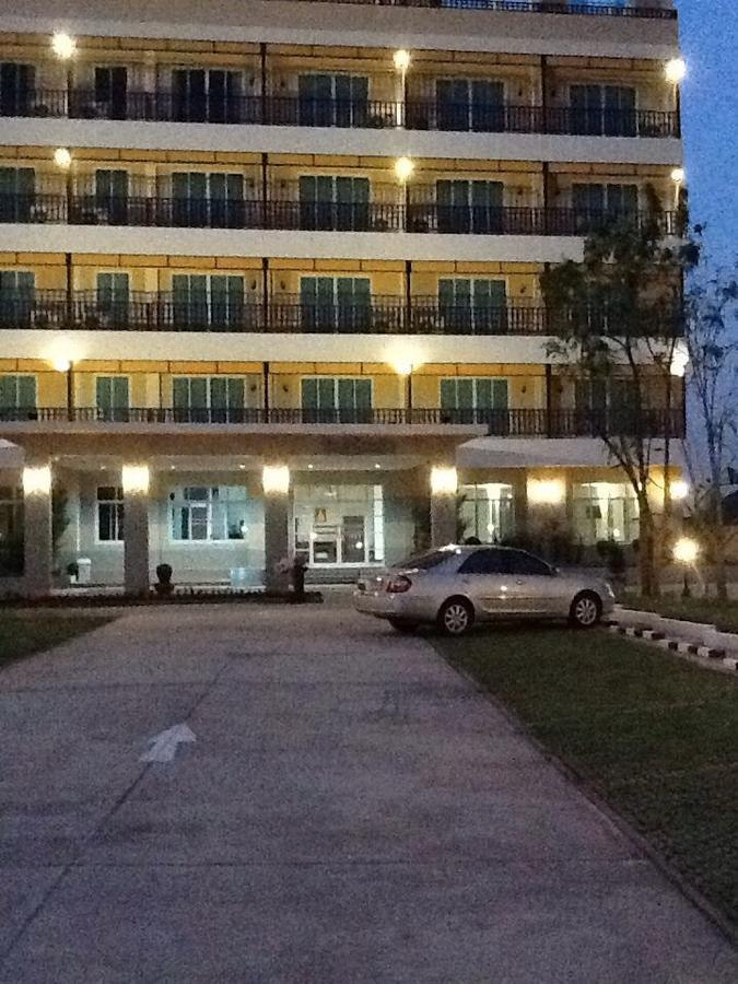Hotel Baan Duangkamol Phitsanulok Esterno foto