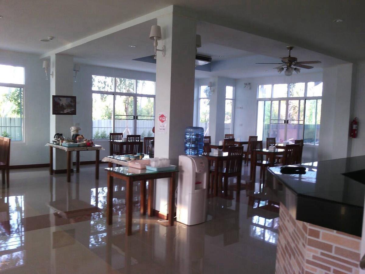 Hotel Baan Duangkamol Phitsanulok Esterno foto