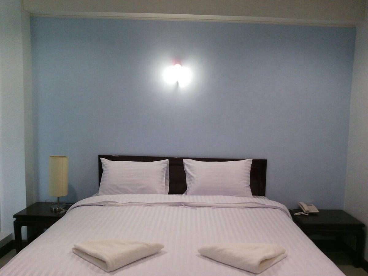 Hotel Baan Duangkamol Phitsanulok Esterno foto