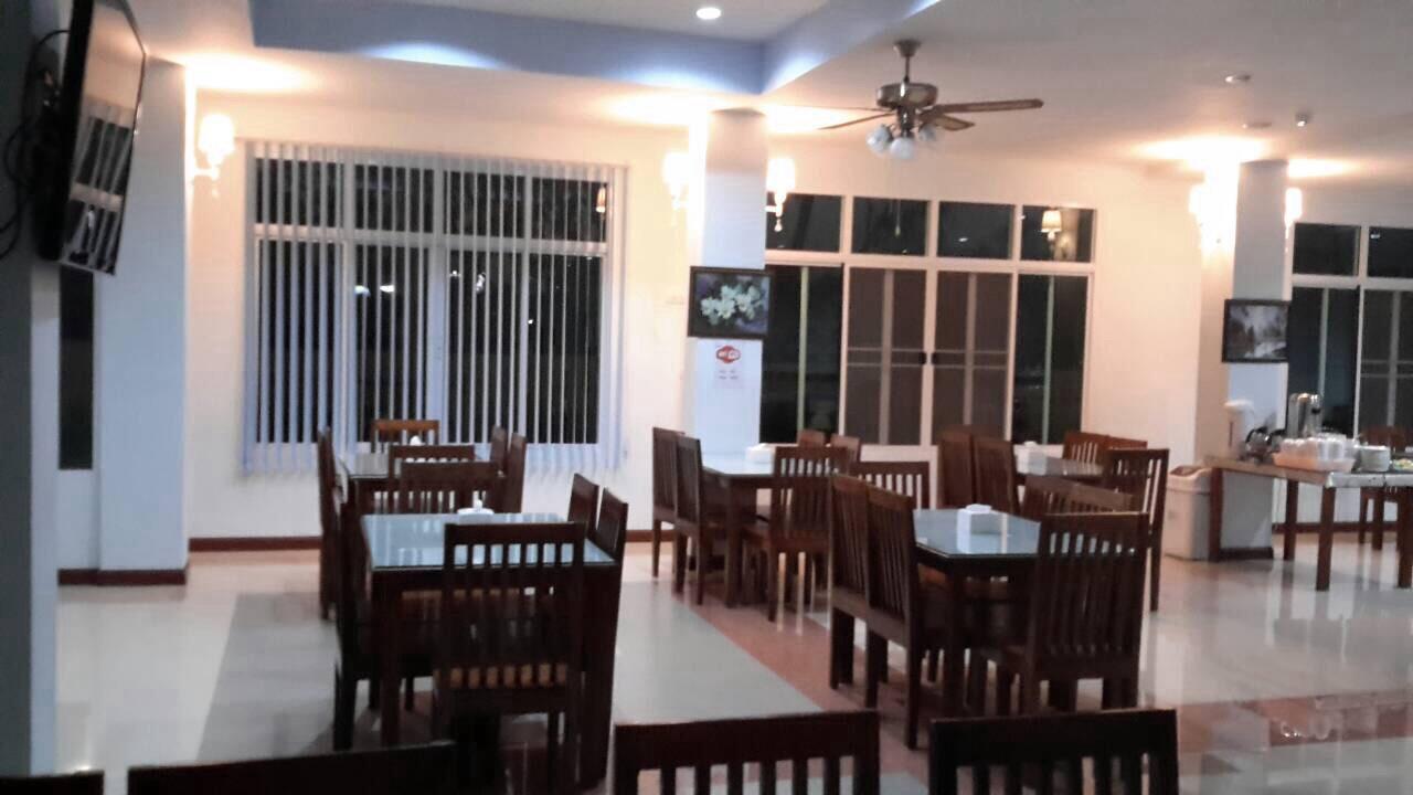 Hotel Baan Duangkamol Phitsanulok Esterno foto